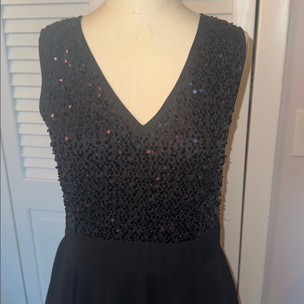 Venus V-neck sequin handkerchief dress cocktail party Size 8 - Picture 5 of 9